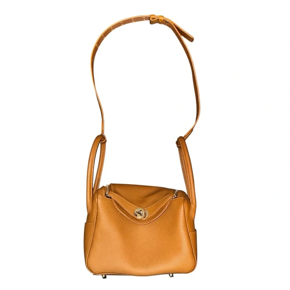 Cognac Colored Pebbled Leather Shoulder & Crossbody Bag – Adjustable Strap GUC